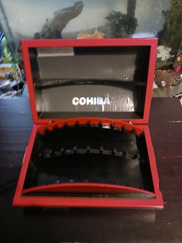 Humidor per sigari - in, legno